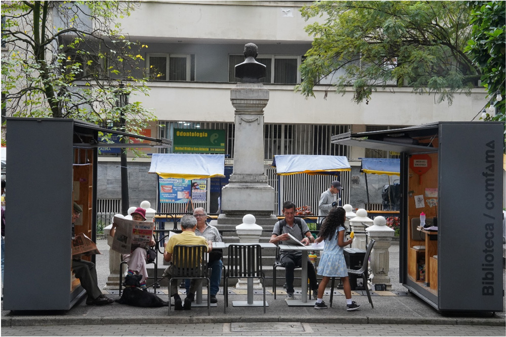You can catch up on the news in a public library in Medellín.