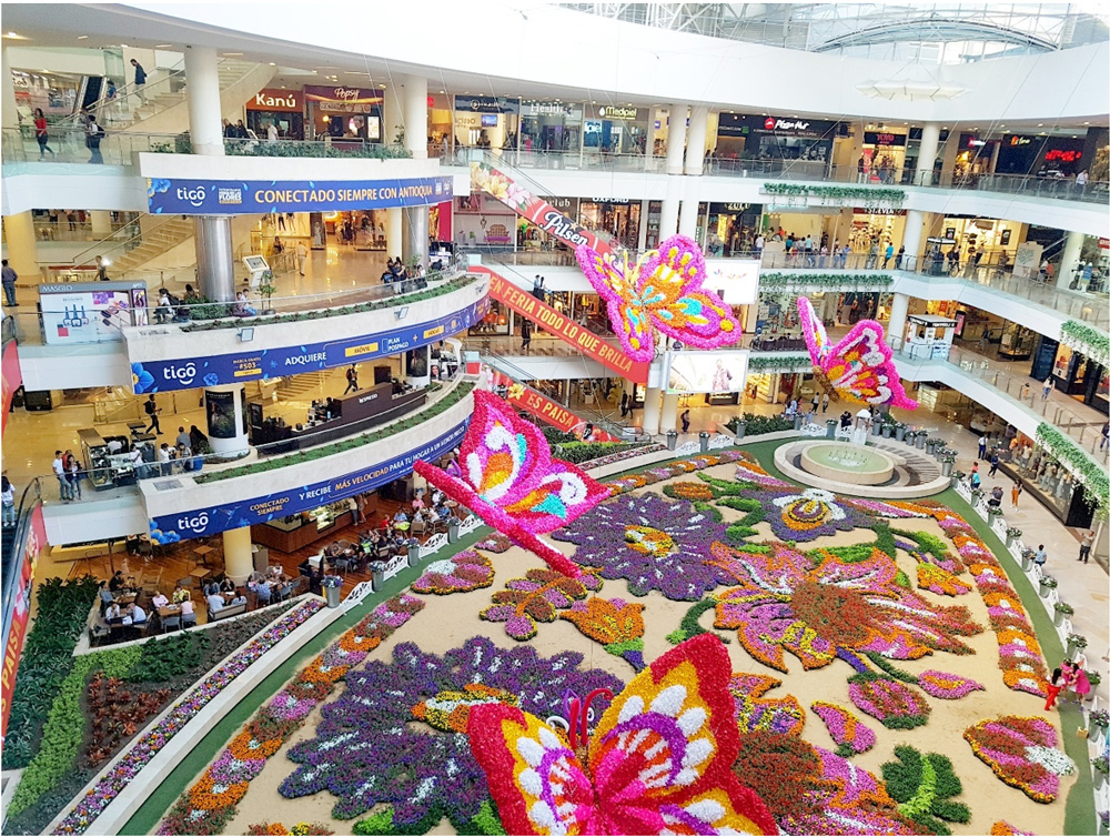 The Santa Fe Mall before “The Fair of Flowers,” a major cultural celebration featuring the iconic Parade of Silleteros, where artisans known as silleteros carry large floral arrangements on their backs.