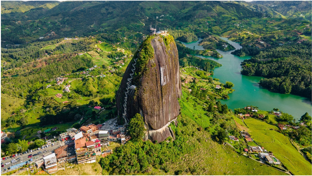 The iconic Piedra del Peñol, overlooking the shimmering Peñol-Guatapé Reservoir in Antioquia, Colombia—an easy day trip from Medellín.